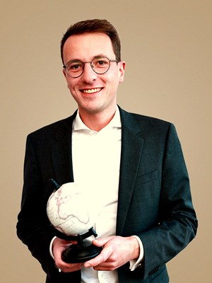Dr. Tobias Wickel